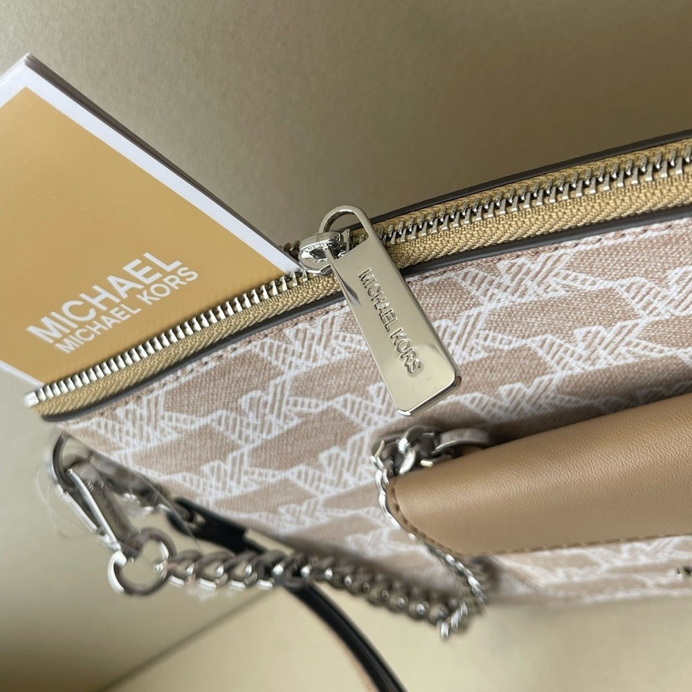 (new+tag) Michael Kors jet set large wristlet clutch plus detachable card case - Picture 8 of 12